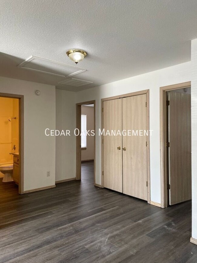 Photo - 208 Josie Pl