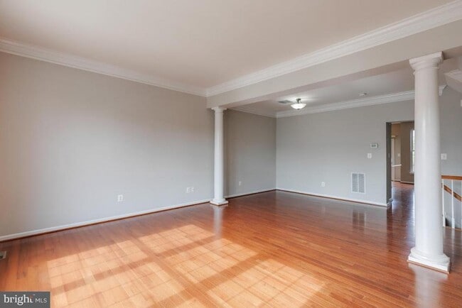 Building Photo - 25286 McIntyre Sq