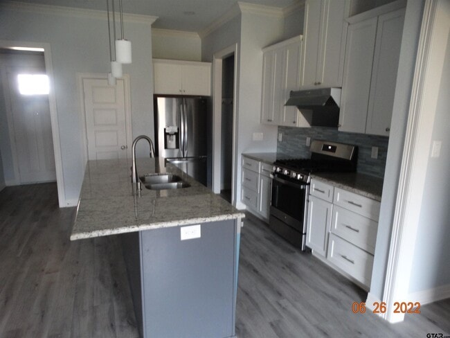 Photo - 1708 Stephanie Dr