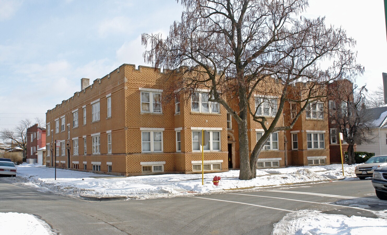 Photo - 5749-5757 W 62nd St