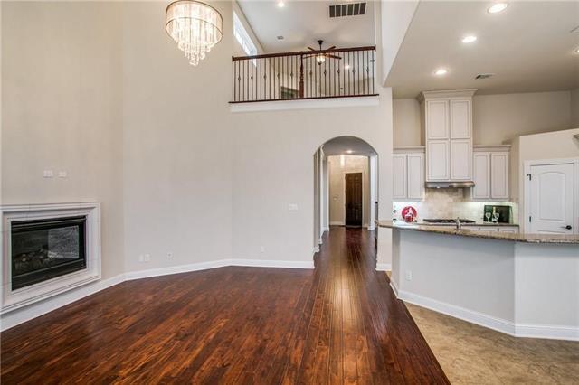 Photo - 2540 Las Palmas Ln