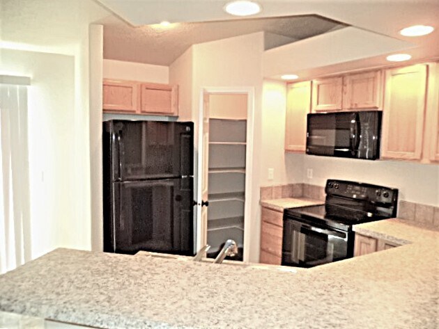 Photo - 4707 Oxbow Ave