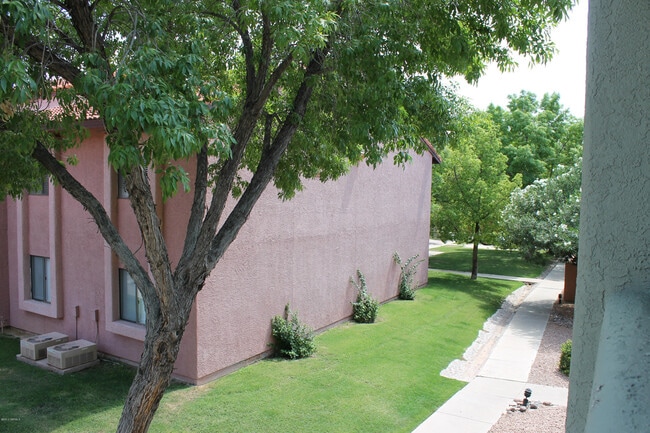 Photo - 2166 N Pantano Rd Unidad 214