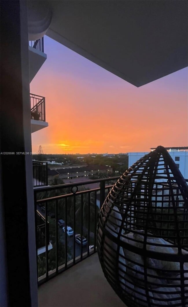 Building Photo - 1300 Ponce de Leon Blvd Unit 702