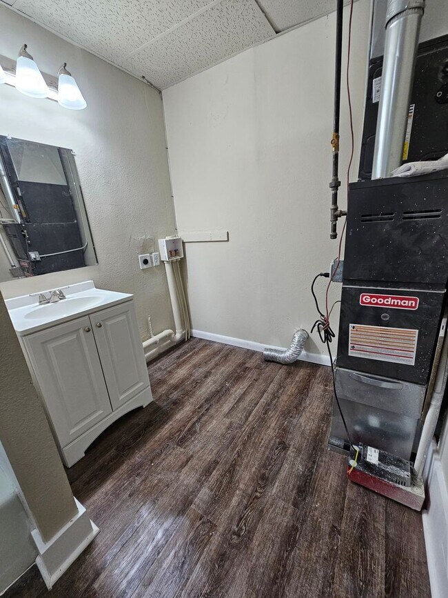 Photo - 114 N 7th St Unit 114.5 N 7th St