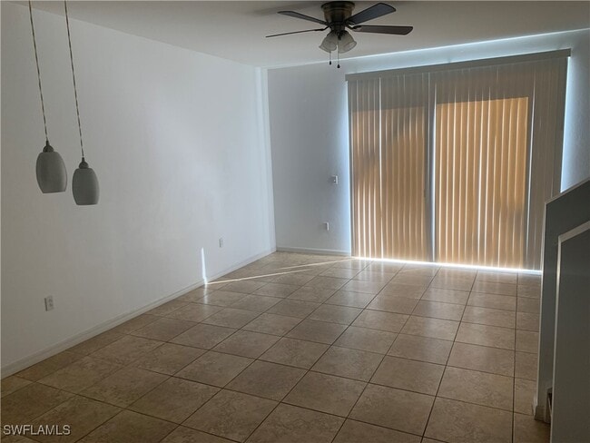 Building Photo - 3624 Pine Oak Cir Rental
