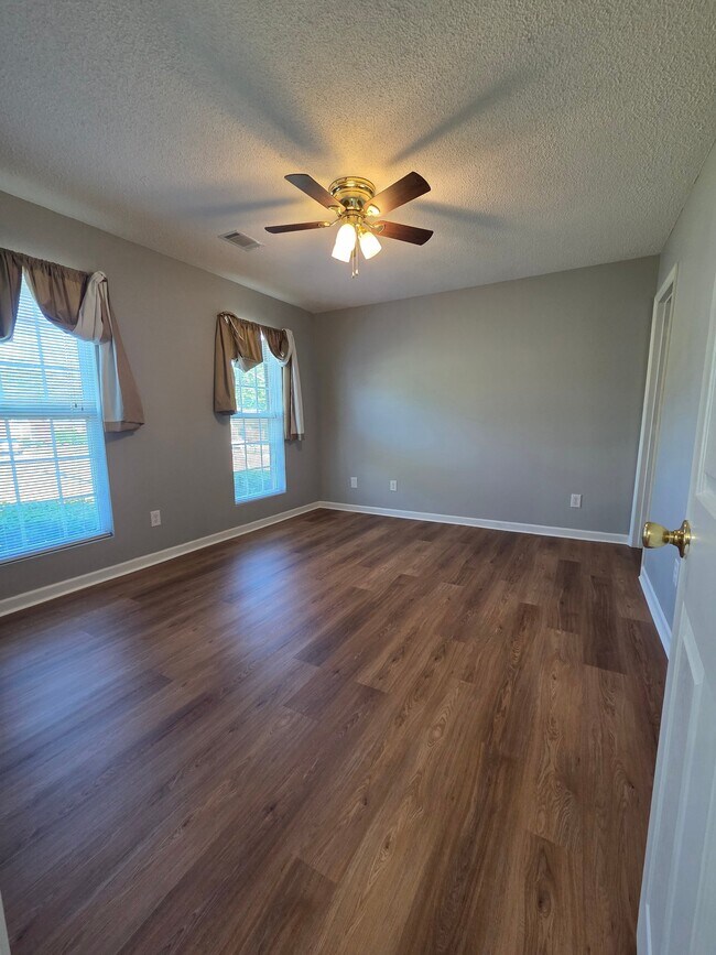 4412 Hatteras Dr