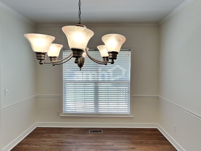 Photo - 3063 Romain Trail