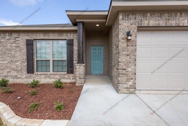 Photo - 1402 Shadow Hl Ln