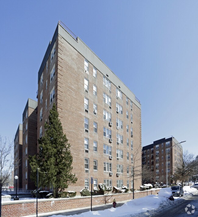 Photo - Sadore Lane Gardens