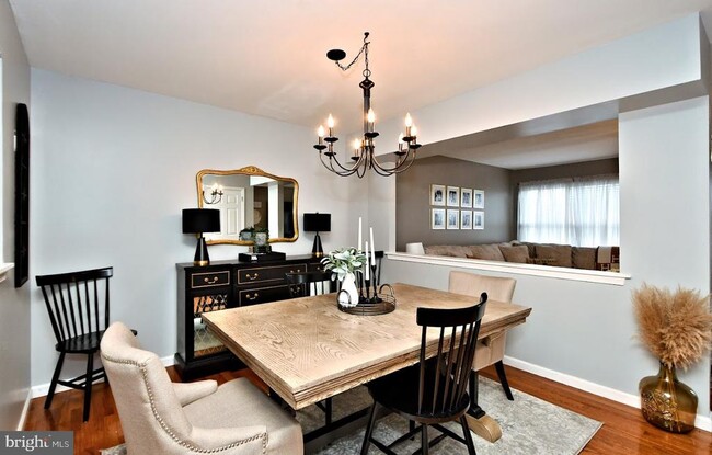 Photo - 4530 Louise St Claire Dr