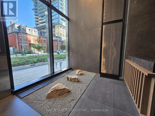 Photo - 55 Charles St E Unit 1505