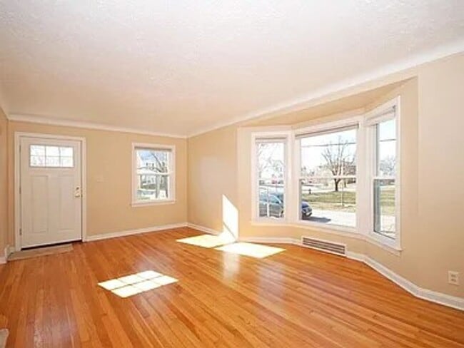 Photo - Newly Renovated!
