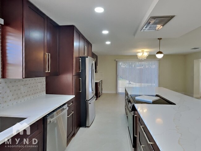 Photo - 10100 Paradise Blvd