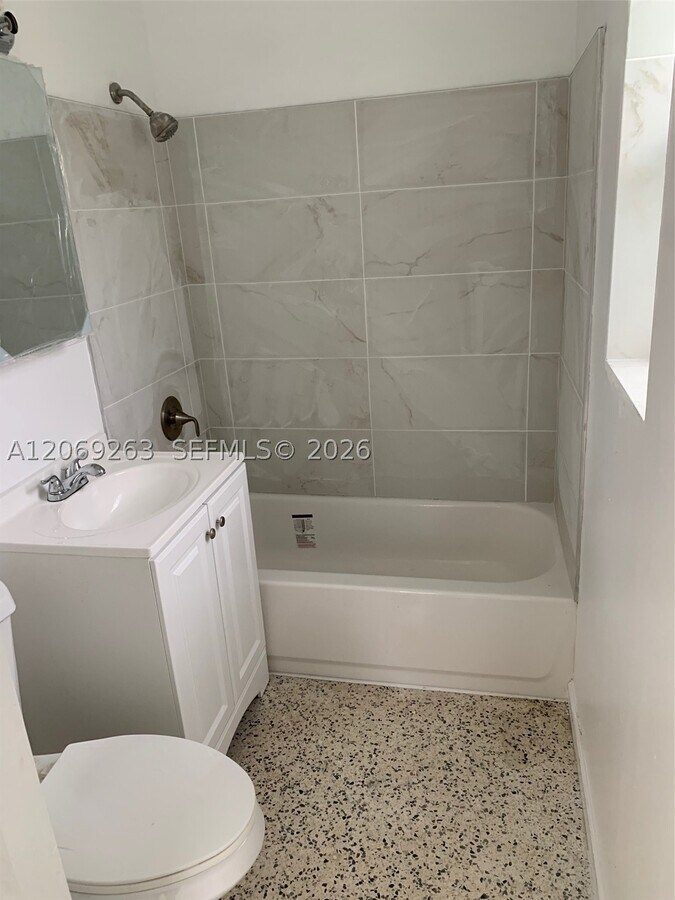 Photo - 1137 NE 111th St Unit 1135