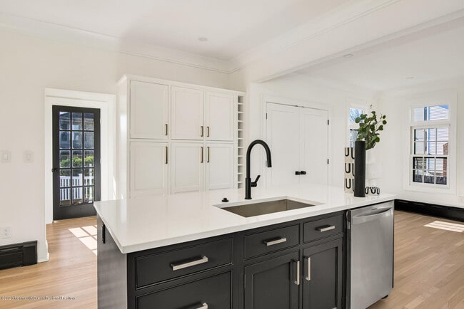 Photo - 23 Lincoln Ave