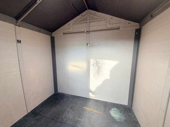 Photo - Charming One-Bedroom Near Downtown Petaluma – Utilities Included