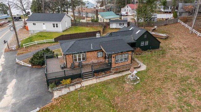 Photo - 94 Lakeshore Dr