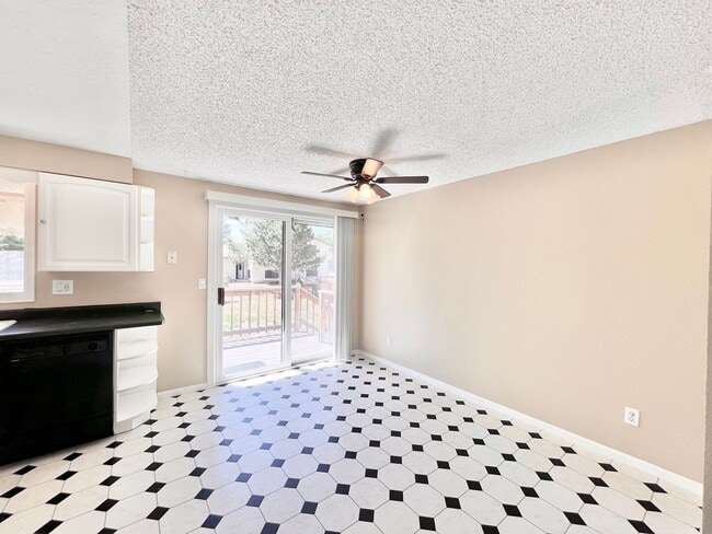 Photo - Large 3 Bedroom, 2 Bathroom Home With Attached 2 Car Garage in the Thompson Valley School Distric...