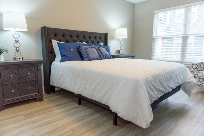 Spacious, bright master bedroom with ensuite bath & walk-in closet, as well as faux wood flooring