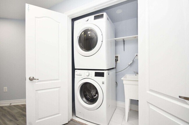 Photo - 21 Magical Rd