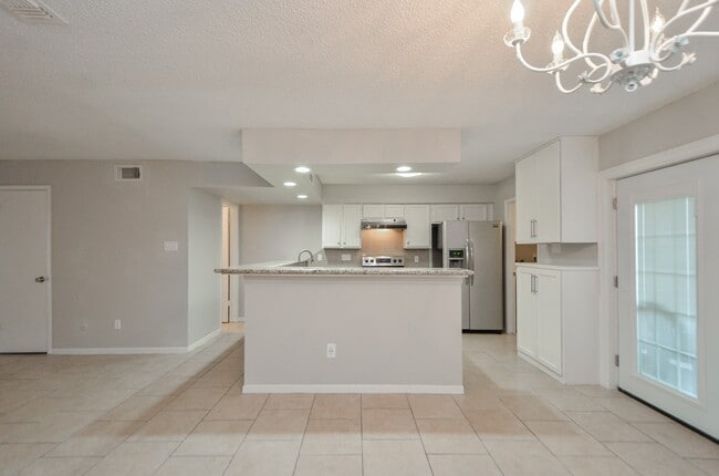 1853 Witte Rd Unit 27
