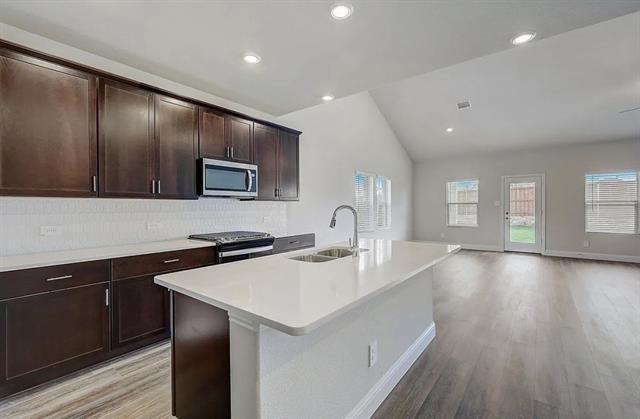 Photo - 410 Stagg St
