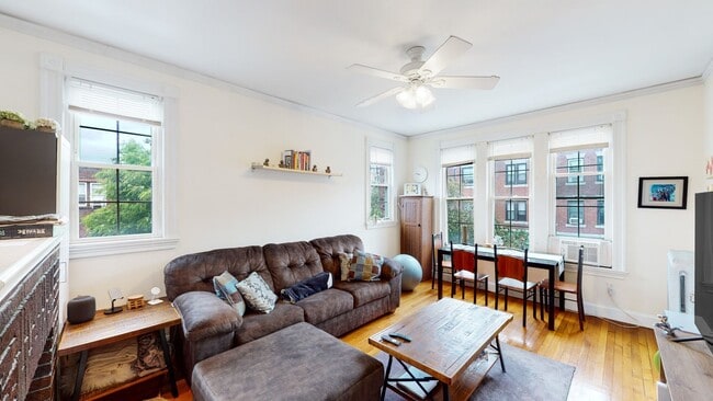 Photo - Great location; Gorgeous, Sunny 1-bed Available for 9/1!