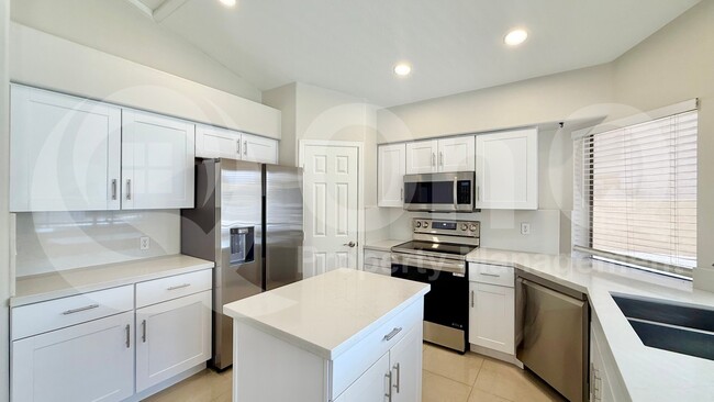 Photo - 570 S Williams Pl
