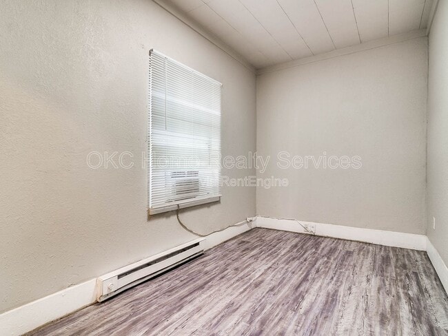 Photo - 1740 NW 11th St Unidad A