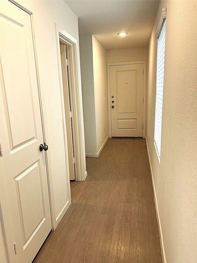 Photo - 18210 Via Aurelia Dr