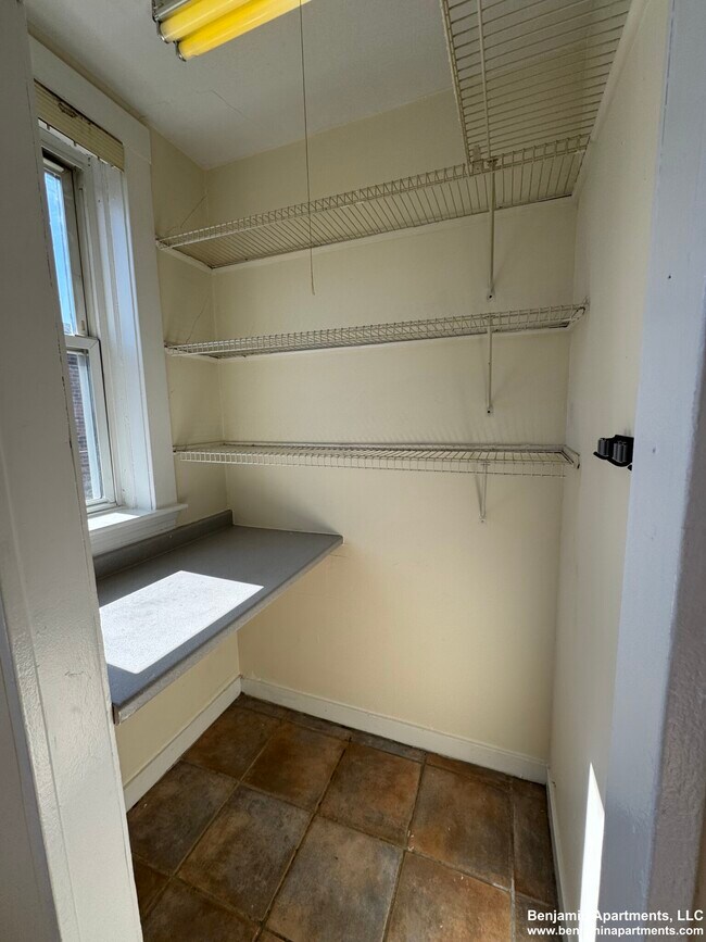 Photo - 431 Cambridge St