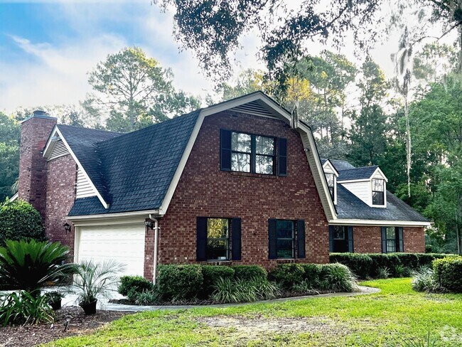 Building Photo - Charming 3-Bedroom Home on 2 Acres – Lands...