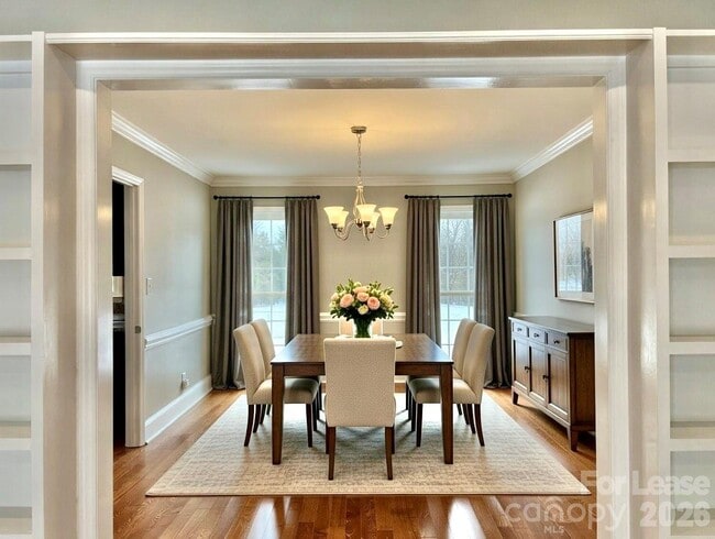 Photo - 8010 Silver Maple Ln