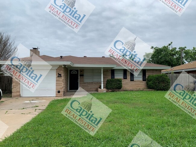 Building Photo - Cute Home Available!