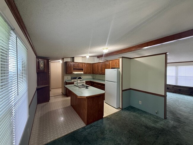 Building Photo - 3 bedroom home in Eldon, MO!