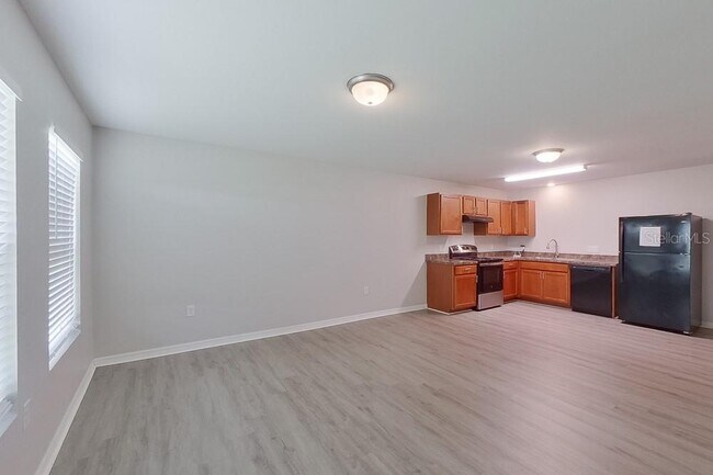 Photo - 3214 65th St W