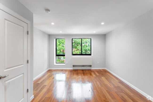 Photo - 2724 Heath Ave