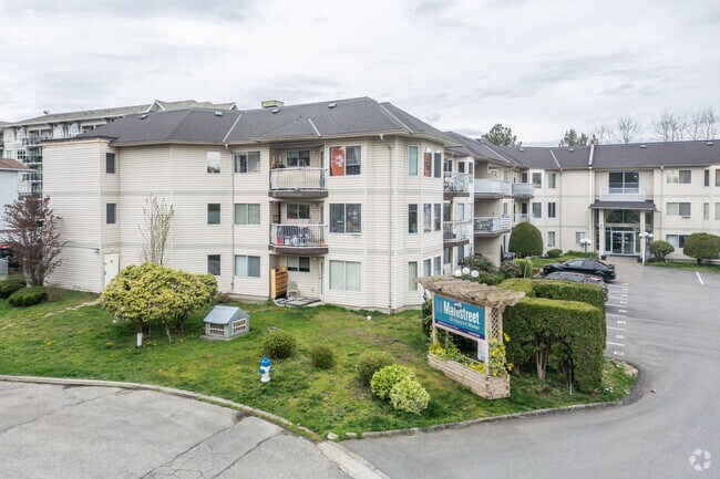 Building Photo - Bridgeport Manor