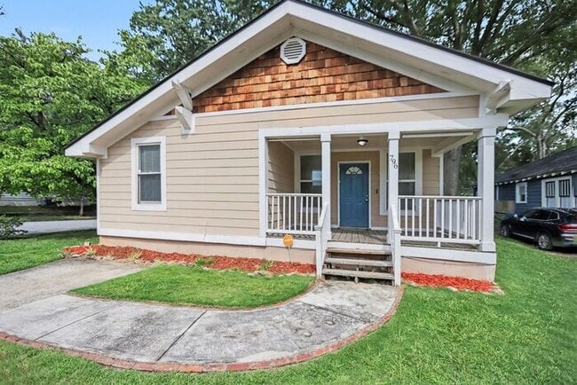 3BR/2BA Gem Located in Historic West End!