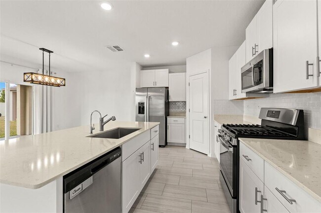 Photo - 35080 Ackley Trce