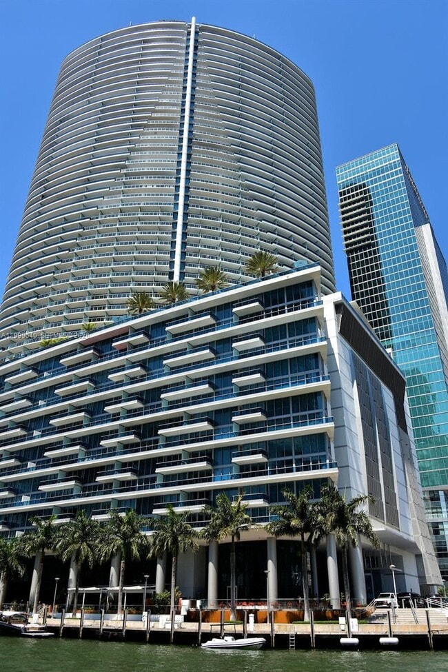Building Photo - 200 Biscayne Blvd Way Unit 3911
