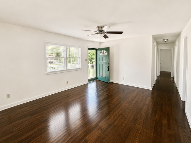 Photo - Three bedroom, 1 bath brick ranch in Liberty