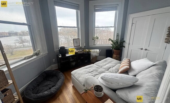 Photo - 464 Beacon St Unit 3R