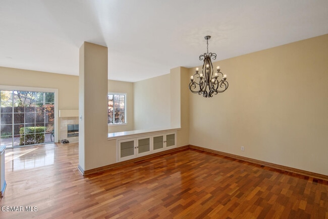 Photo - 5608 Roundtree Pl