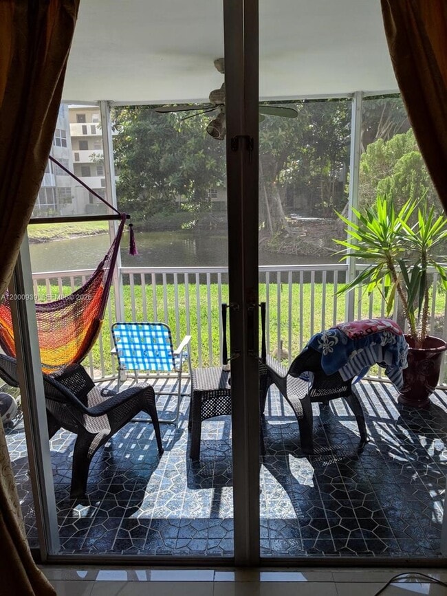 Photo - 1660 NE 191st St Unit 104-1