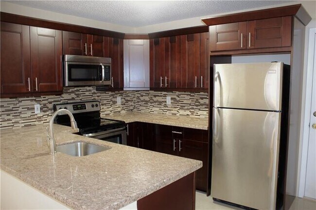 Photo - 2040 N University Dr