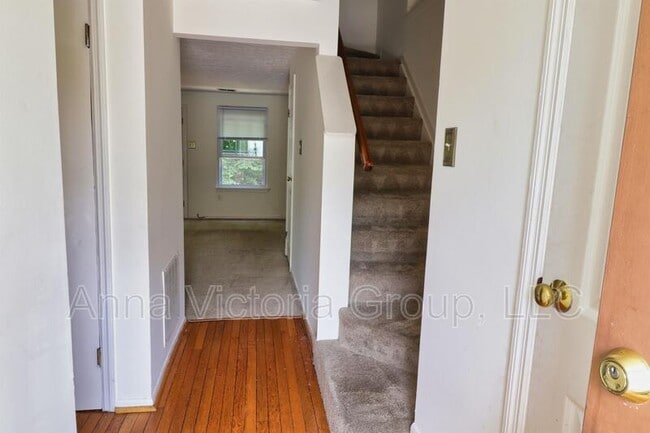 Photo - 229 Red Jade Dr