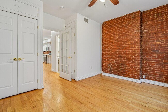 Photo - 815 Willow Ave Unit 2R