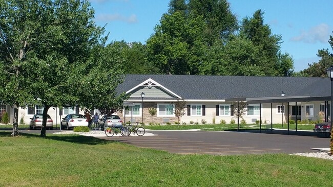 Photo - 529 E 2nd St